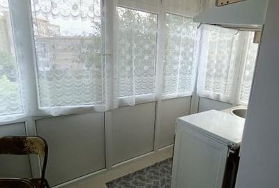 Apartament cu 3 camere decomandat, mobilat în Brazda lui Novac - 3