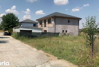 Teren de 400 mp, în Central - 8