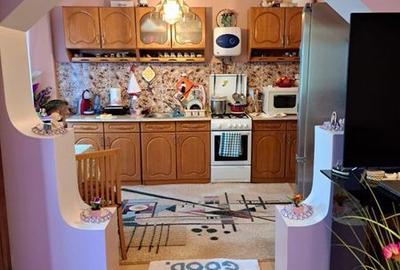 Apartament cu 4 camere în Central - 2