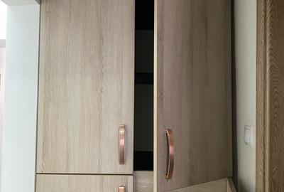 Apartament cu 2 camere decomandat în Piața Centrală - 10