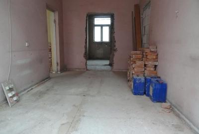 Spațiu comercial, de 68 mp, în Central - 16