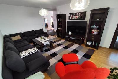 Duplex cu 4 camere cu Canalizare în Cetate - 2