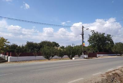 Teren si casa de vanzare ,mobilata, utilata,cu vad stradal excelent! - 6