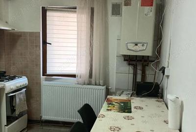 Garsonieră decomandată în Central - 7