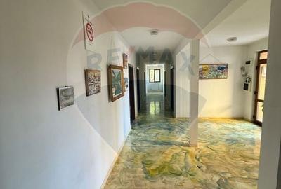 Pensiune cu 23 camere de vanzare in Mamaia Sat - 14