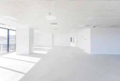 Spațiu comercial, de 4,152 mp, în Complex Studențesc - 4