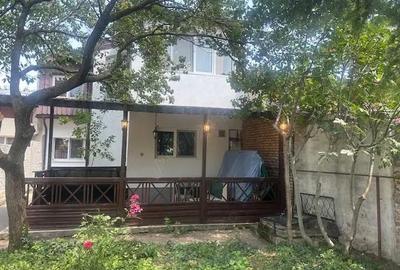 Casă cu 4 camere cu Teren 170 Mp în Central - 1