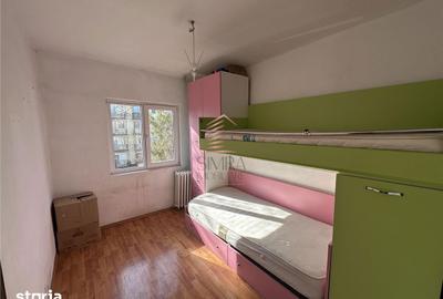 Apartament cu 3 camere semidecomandat în Central - 2