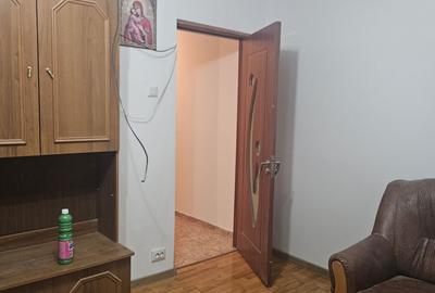 Apartament cu 3 camere decomandat în Central - 1