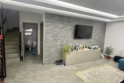 Vand casa in Strejnicu, Prahova - 2