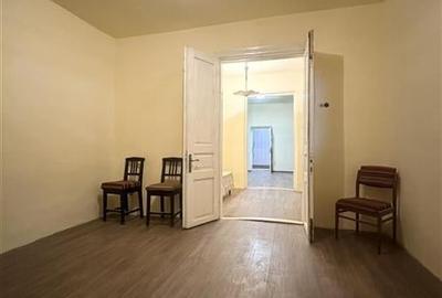 Casa la Super Pret, Amplasare Excelenta in Zona Casa de Cultura - 5