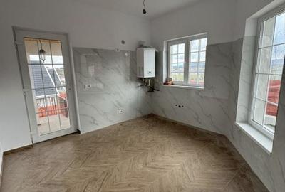 Casă cu 3 camere în Valea Adâncă - 2