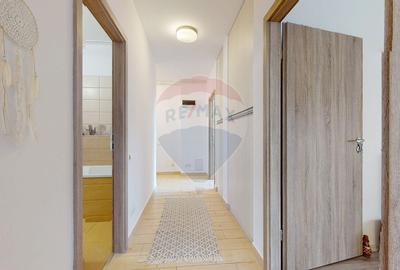 Apartament cu 2 camere decomandat, mobilat în Tractorul - 11