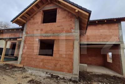 Casă cu 4 camere cu Teren 386 Mp în Micești - 4
