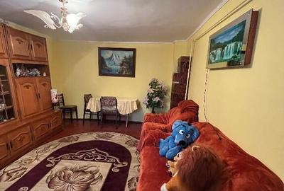 Casa zona sos:Rm Sarat - 1