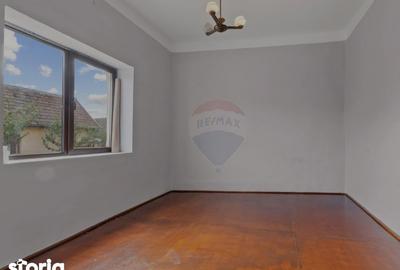 Casă cu 4 camere cu Teren 670 Mp în Central - 4