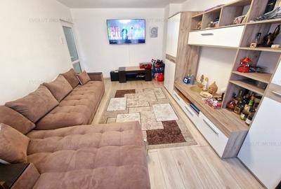 Apartament 3 camere de vanzare decomandat Inel 2 - 5