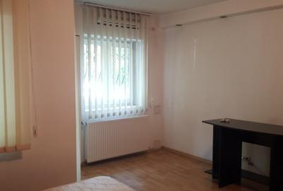 Garsonieră decomandată, mobilată în Drumul Sării - 5