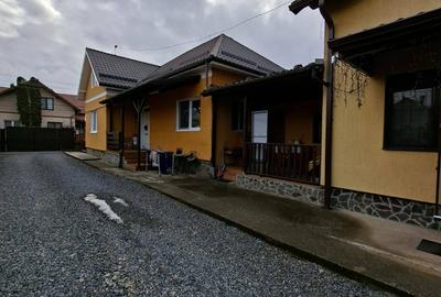 Casă cu 4 camere cu Teren 1450 Mp în Florești - 2