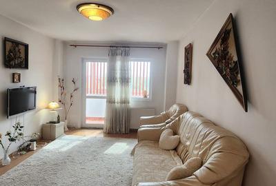 Apartament cu 2 camere decomandat în Florilor - 2