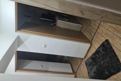 Apartament de vanzare cu posibilitate de spatiu comercial- 78mp2 zona - 9