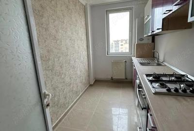 De vanzare apartament cu 2 camere decomandate, zona Hotel Roman - 4