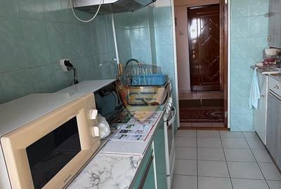 Apartament cu 3 camere decomandat, mobilat în Far - 9