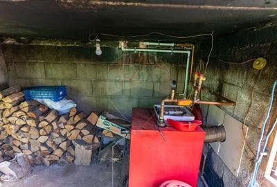 Casă / Vilă cu 3 camere de vânzare - 28