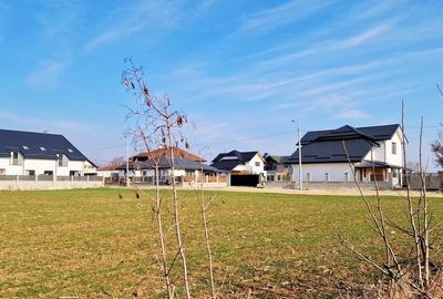 Teren de 582 mp, în Crevedia