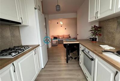 Royal Imobiliare-Vanzare Apartament 2 Camere Zona Albert - 3