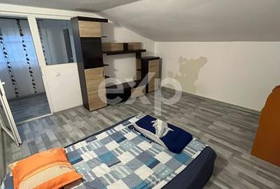 Casă cu 3 camere cu Canalizare în Central - 2