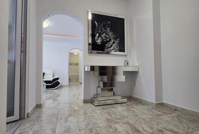 Apartament cu 3 camere semidecomandat în Calea Galați - 8