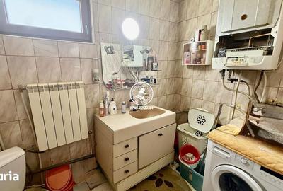 Casă cu 8 camere cu Teren 250 Mp în Păcurari - 4