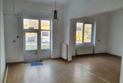 Spa?iu comercial centru Beius 100 mp - 1