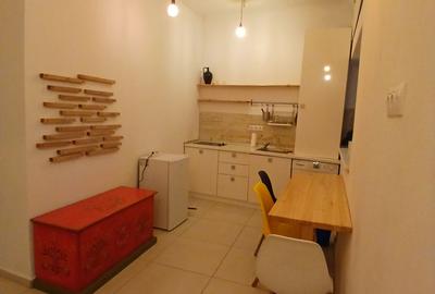 Apartament cu 2 camere decomandat în Ștrand
