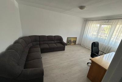 Apartament cu 3 camere decomandat în Podgoria - 1