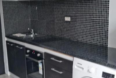 Garsonieră nedecomandată, mobilată în UTA - 7