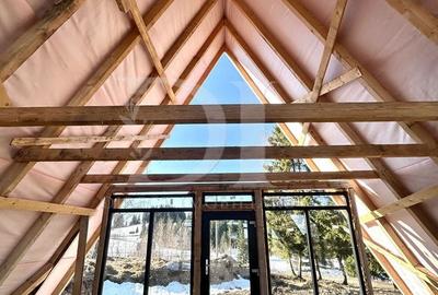 Casă cu 3 camere în Mărișel