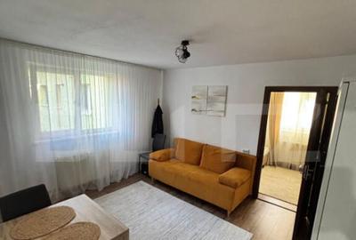 Apartament de vanzare, cu 2 camere, 35 mp, etaj 4/4, zona D - 6