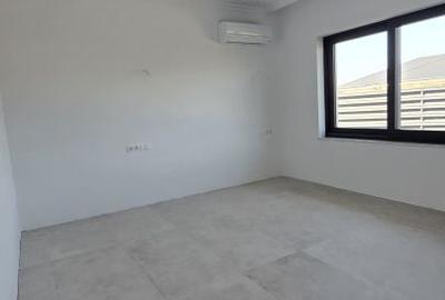 Casă cu 4 camere cu Teren 1010 Mp în Balotești - 3