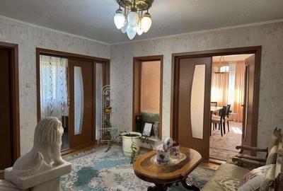 Casă cu 6 camere cu Teren 4057 Mp în Găneasa - 12