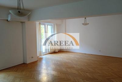 Apartament cu 4 camere semidecomandat în P-ța Universității - 3