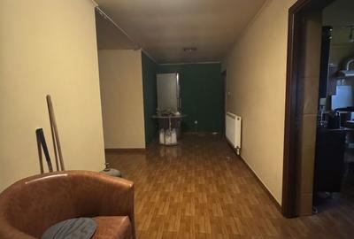 Casă cu 3 camere în Central - 1