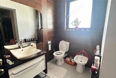 Casă cu 5 camere cu Teren 538 Mp în Centura - 2