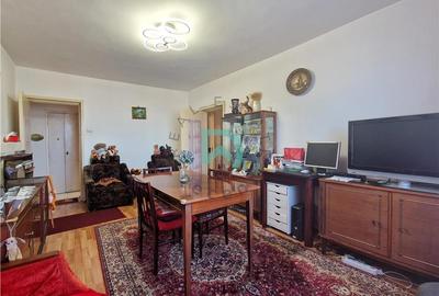 Apartament cu 3 camere circular în Astra - 20