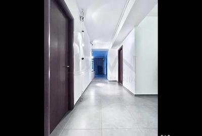Apartament cu 3 camere decomandat în Băneasa - 2