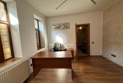 Casă individuală cu 9 camere cu Canalizare în Parcul Carol - 12