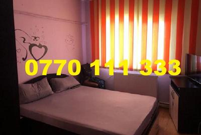Apartament cu 3 camere decomandat în Buzaului