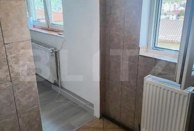 Apartament cu 2 camere semidecomandat în Central - 3