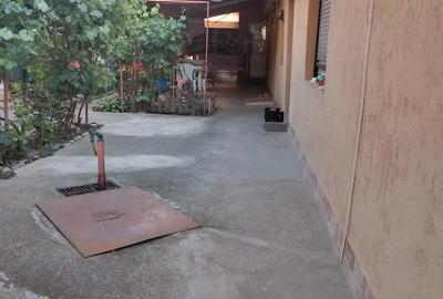 Ageuropa.ro vinde casa in zona 14 Mai cu 3 cam. si teren aferent de 500mp. - 9